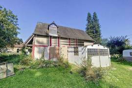 Habitable Detached Country House to Renovate