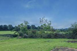 Detached Country House with Outbuilding