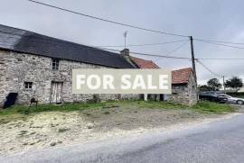 Former Farm House to Renovate in Countryside