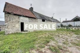 Former Farm House to Renovate in Countryside