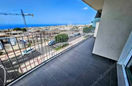 2 Bedroom Penthouse with Roof Terrace For Sale in Tesoro del Galeon, Adeje 385,000€