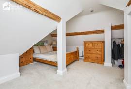 3 bedroom, Barn Conversion for sale