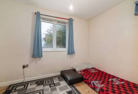 2 bedroom, Ground floor flat for sale