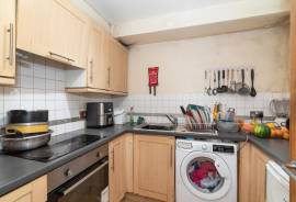 2 bedroom, Ground floor flat for sale