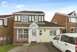 5 bedroom, Detached house for sale