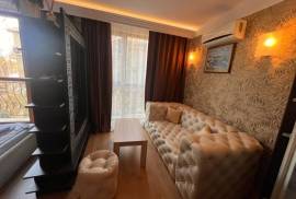 Luxury studio, 35 sq.m., in top class Ha...