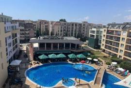 Spacious top floor 1 BED apartment, 89 s...