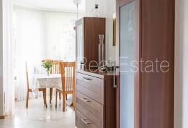 Detached house for rent in Jurmala, 230.00m2