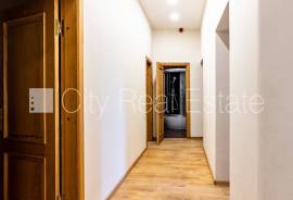 Apartment for sale in Riga, 204.00m2