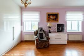 Detached house for sale in Jurmala, 200.00m2