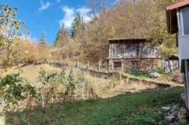 Barn for renovation, set in the magnificent Rhodope Mountains