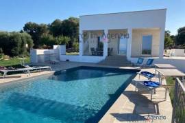 For sale villa with pool Carovigno