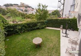 Lisbon Graça Magnificent new and tastefully furnished T2 with huge garden