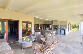 Luxury 5 Bed Villa For Sale In Montagu South