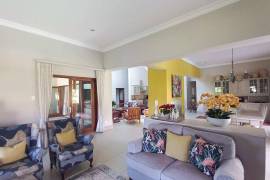 Luxury 5 Bed Villa For Sale In Montagu South