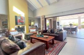 Luxury 5 Bed Villa For Sale In Montagu South