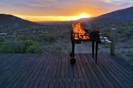 Luxurious 3 Bedroom Retreat in Touwsberg Private Game and Nature Reserve South