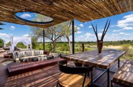 N’Wambu Safari Lodge in Mjejane Game Reserve For Sale in Hectorspruit South