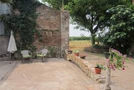 Stunning 6 Bedroom Estate For Sale in Giacciano Veneto