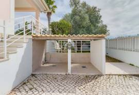 DETACHED VILLA WITH 5 BEDROOMS AND POOL IN CAXIAS - SESIMBRA