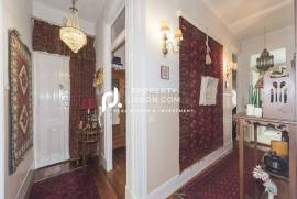 Wonderful Traditional 4-bed High Ceiling Apartment In Lisbon