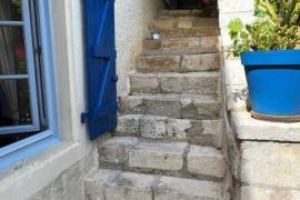 Pretty Charentaise House With Private Courtyard