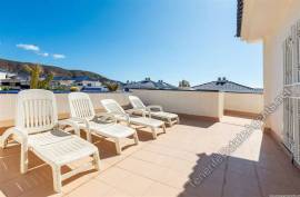 3 / 4 Bed Penthouse Apartment For Sale, Playa Graciosa 2, Los Cristianos