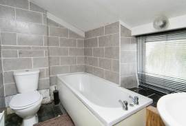 2 bedroom, End of terrace house for sale