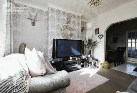 2 bedroom, Terraced House for sale