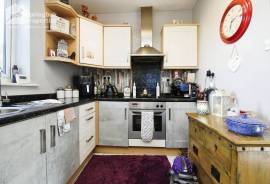 2 bedroom, Terraced House for sale