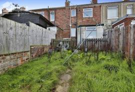 2 bedroom, Terraced House for sale