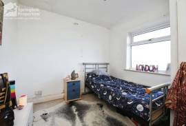 2 bedroom, Terraced House for sale