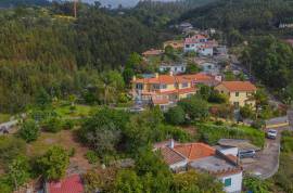 Farm in Bom Sucesso, Funchal with 3580m2 | SEA VIEW | MOUNTAIN VIEW