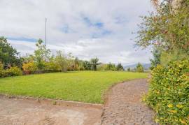 Farm in Bom Sucesso, Funchal with 3580m2 | SEA VIEW | MOUNTAIN VIEW