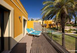 Charming 3-Bedroom Townhouse with Panoramic Views in Praia da Luz