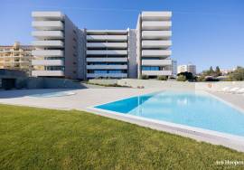 Luxurious 3-Bedroom Apartment with Ocean Views, Lagos