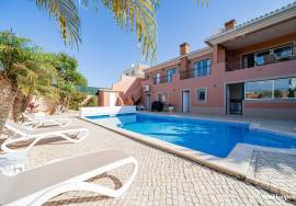 Charming Villa with Heated Pool and Golf Course Views