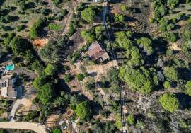 Carvoeiro - Plot with old house in Vale del Rei