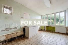 Detached Country House To Renovate Further