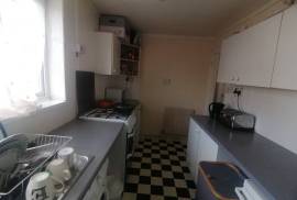 2 bedroom, Maisonette for sale