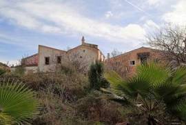 EDIFICIO UNICO NEL CENTRO DELL'ISOLA DI MINORCA