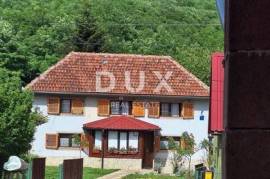 OTOČAC, SINAC - Stone house with a spacious yard