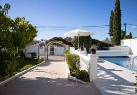 Mediterranean Paradise: Your Exclusive Villa in Nerja