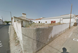 Industrial banking building with 1125 m2 of area inserted in a plot of land with 2499 m2 located in Azaruja - ÉVORA