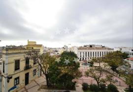 HOTEL INVESTMENT OPPORTUNITY  IN CENTRAL FARO CITY CENTER