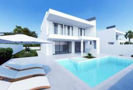 4 bedroom villa with garden and pool in Algoz, Algarve