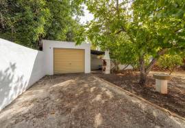 Single storey house T3 with garage Salir - Loulé