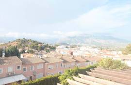 SALE OF SEMI-DETACHED VILLA (La Nucía)