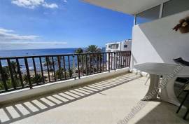 Front-line Apartment For Sale in Guayero, Los Cristianos