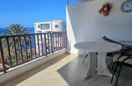 Front-line Apartment For Sale in Guayero, Los Cristianos